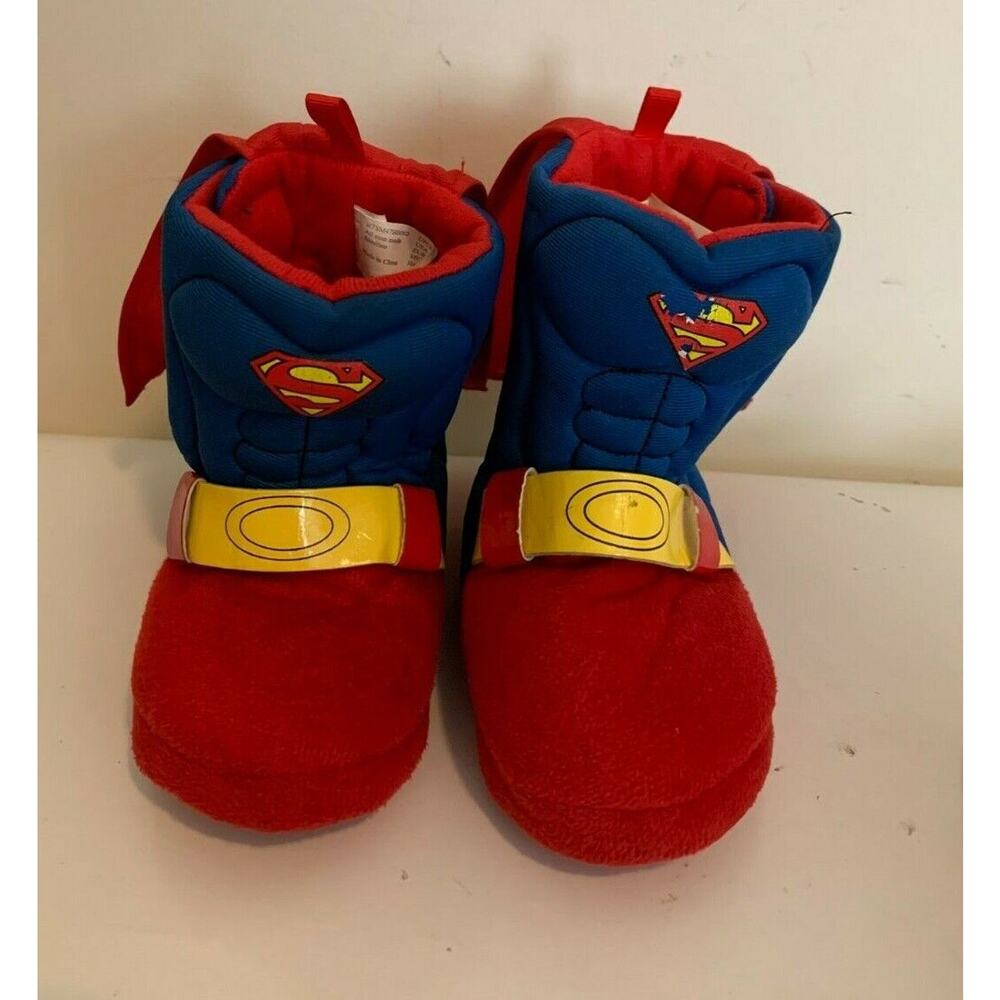 Superman Slippers Size S 5/6 Unisex Capes Boys or Girls DC Comics Booties